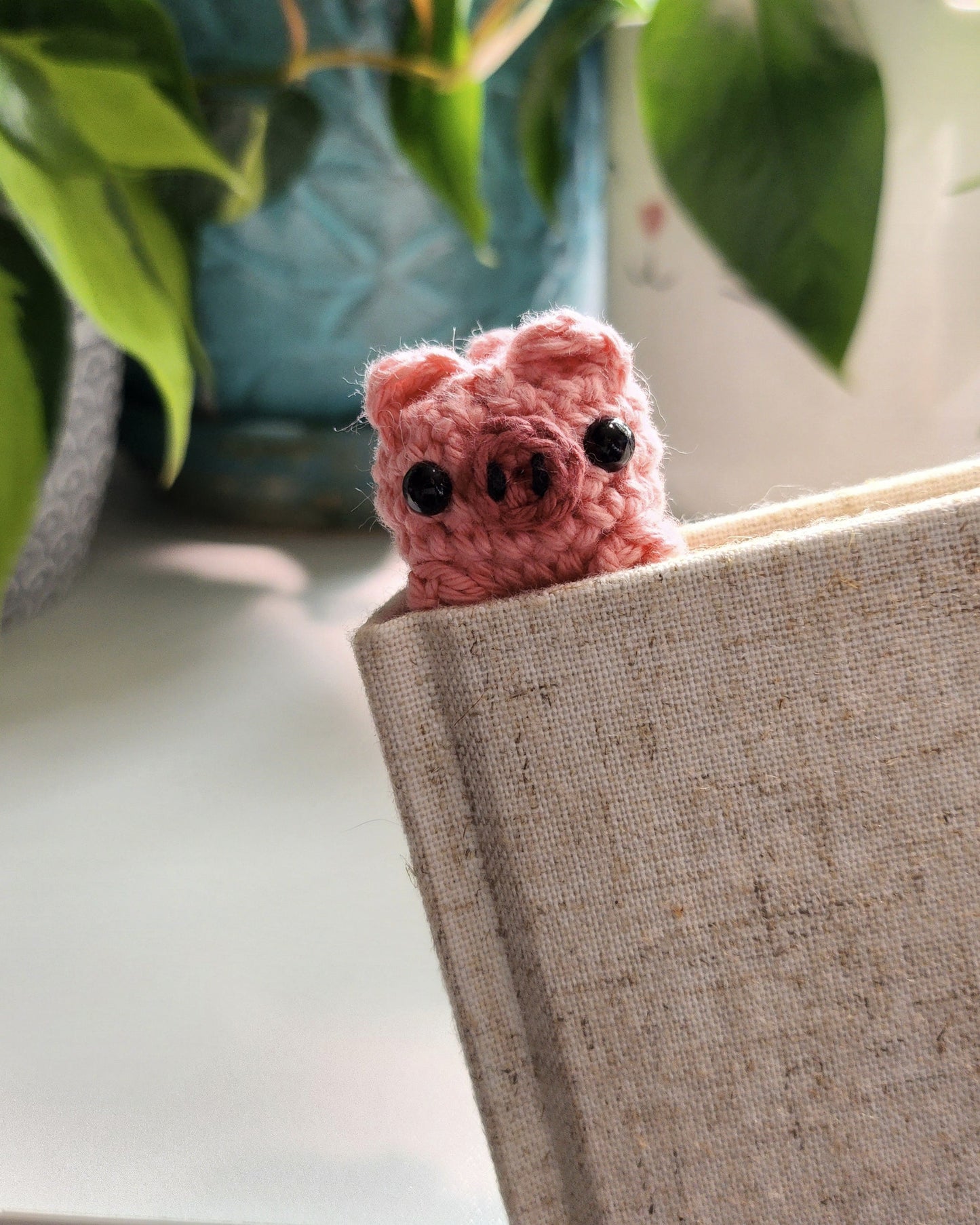 Poppy the Pig Bookmark Crochet Pattern