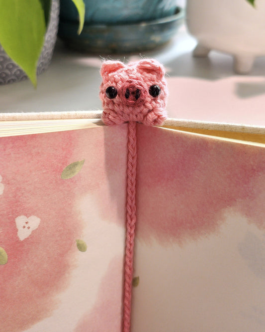 Poppy the Pig Bookmark Crochet Pattern