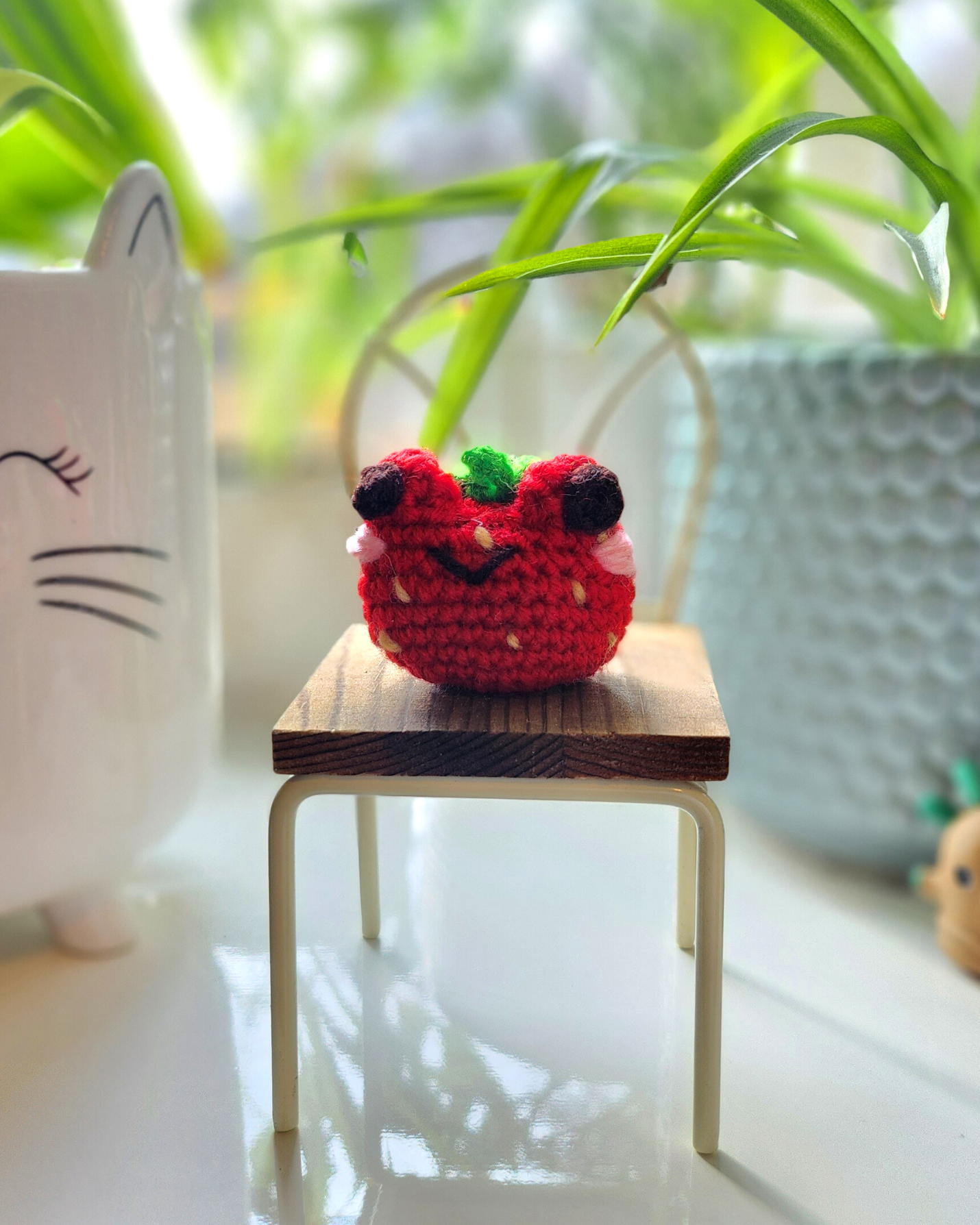 Bug the Frog Crochet Keychain