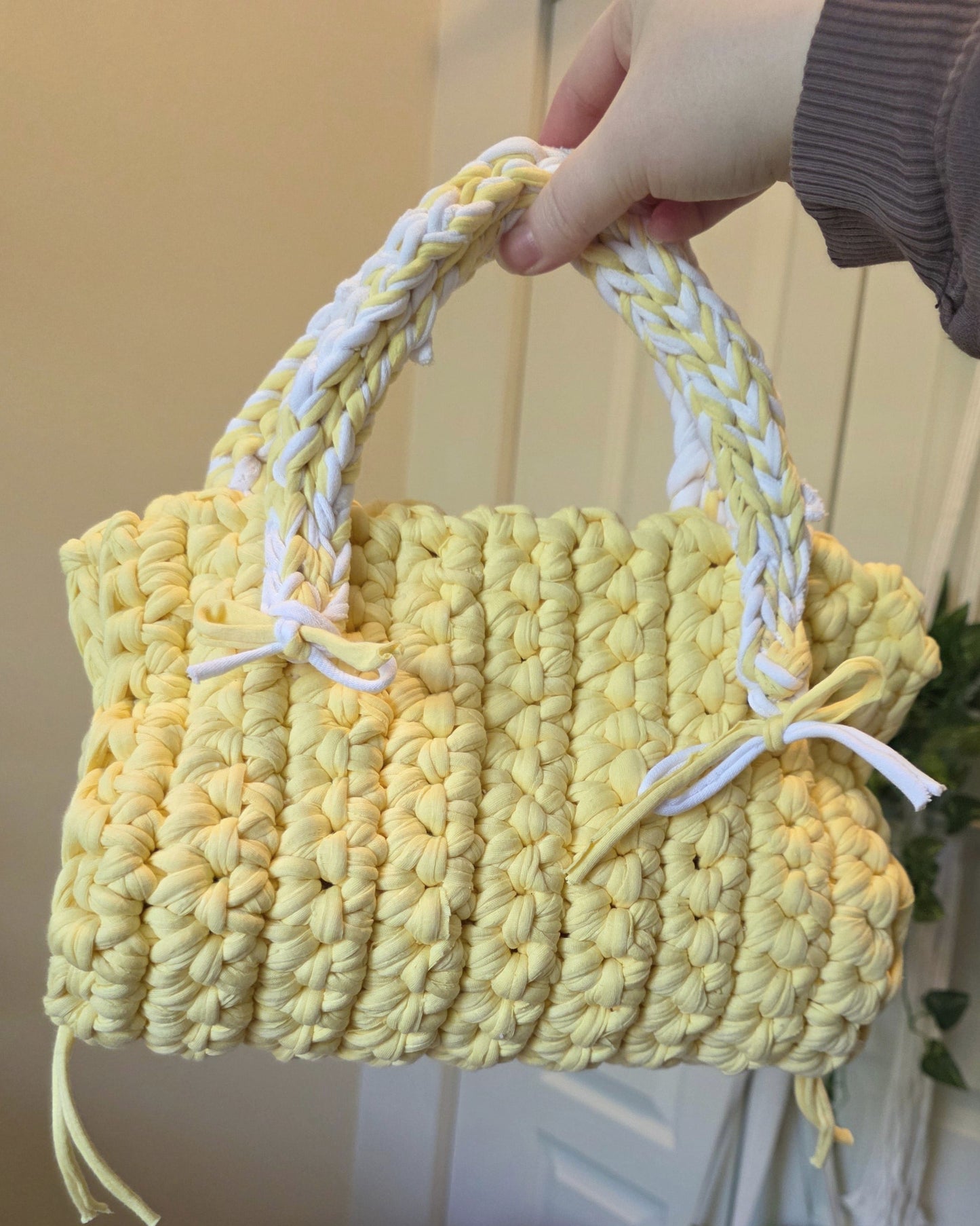 The Little Bow Bag Crochet Pattern